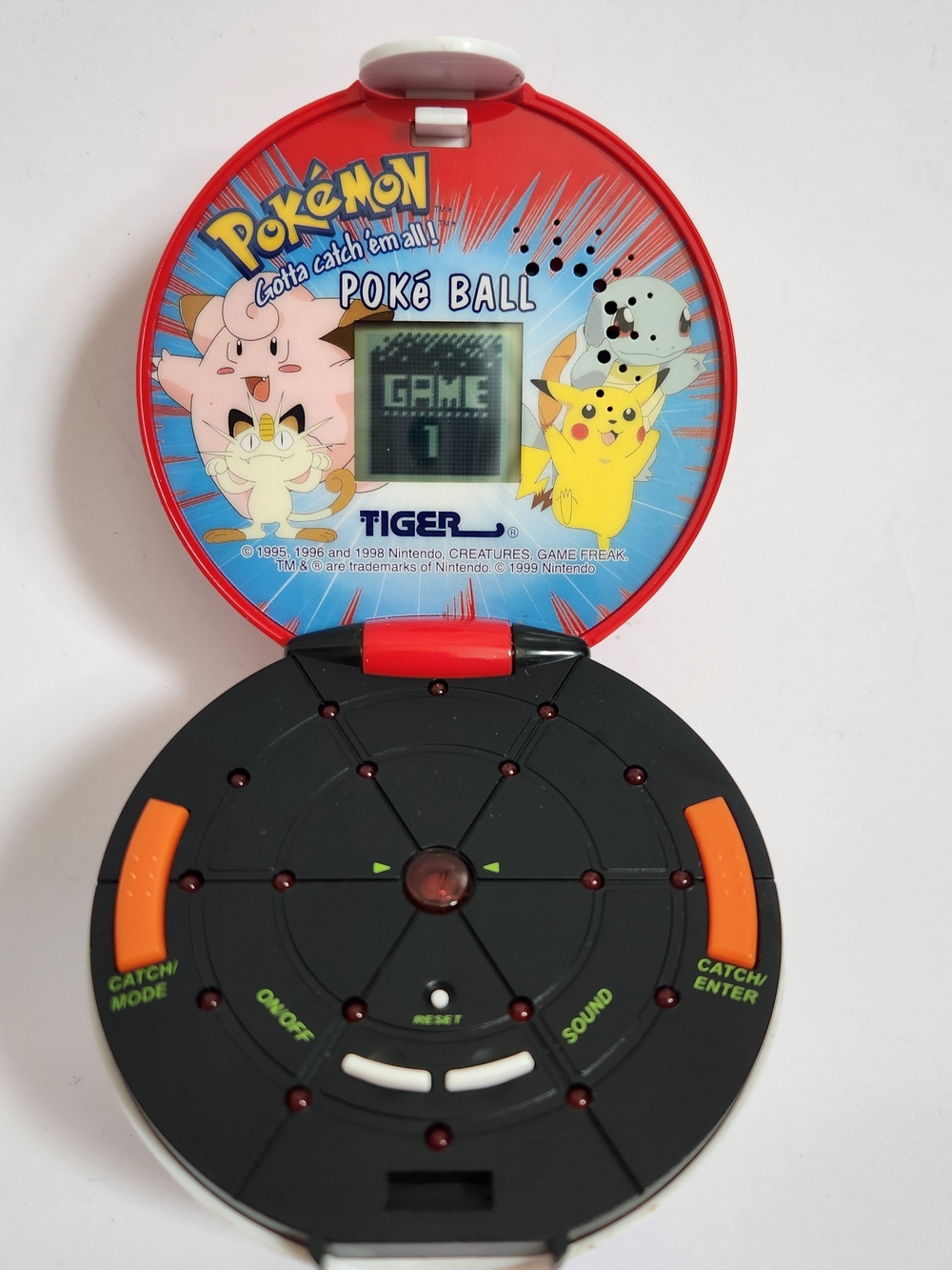 Vintage Tiger Electronics 1999 Pokemon Poke Ball Handheld LCD Game Tested Works
